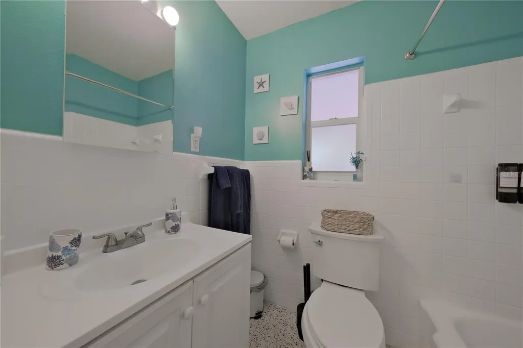 993 Gary Street Sarasota FL 34234