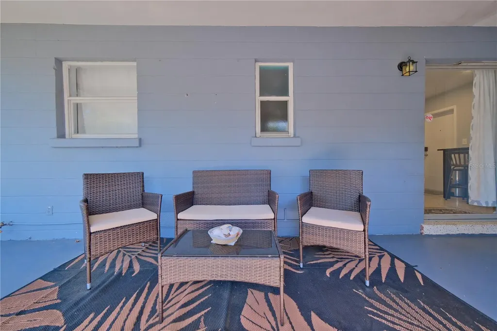 993 Gary Street Sarasota FL 34234