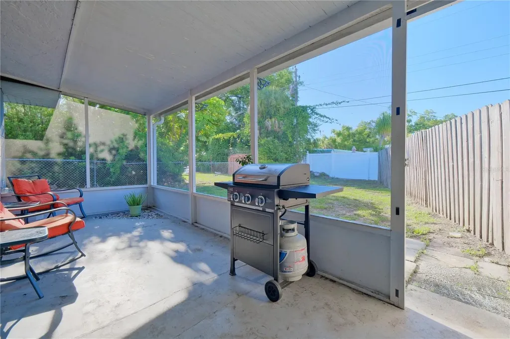 993 Gary Street Sarasota FL 34234