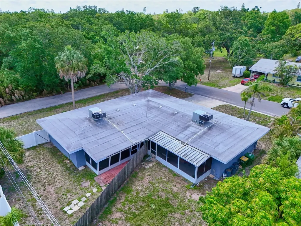 993 Gary Street Sarasota FL 34234