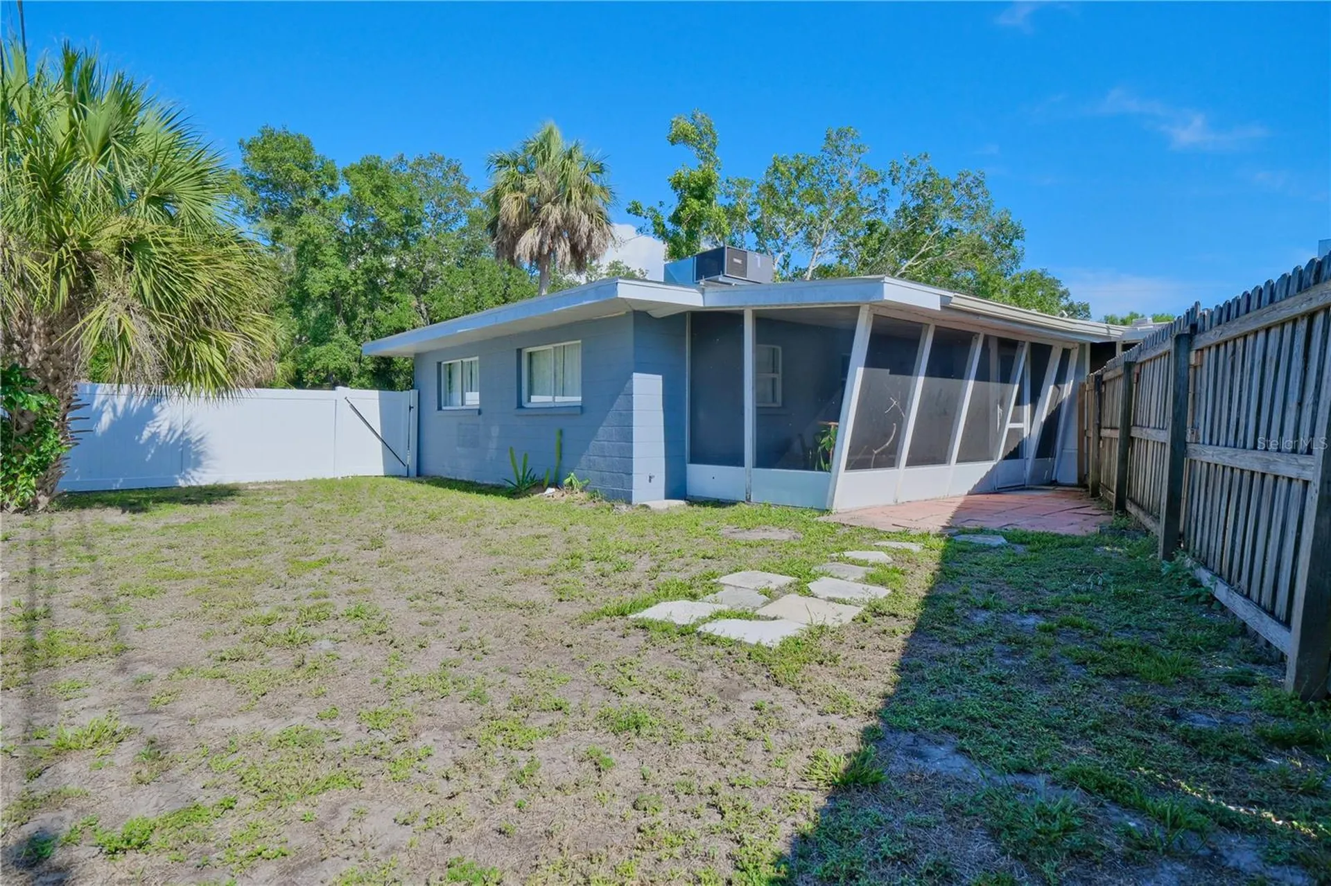 993 Gary Street Sarasota FL 34234