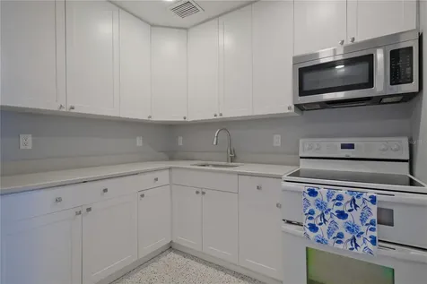 993 Gary Street Sarasota FL 34234