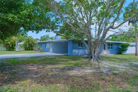 993 Gary Street Sarasota FL 34234