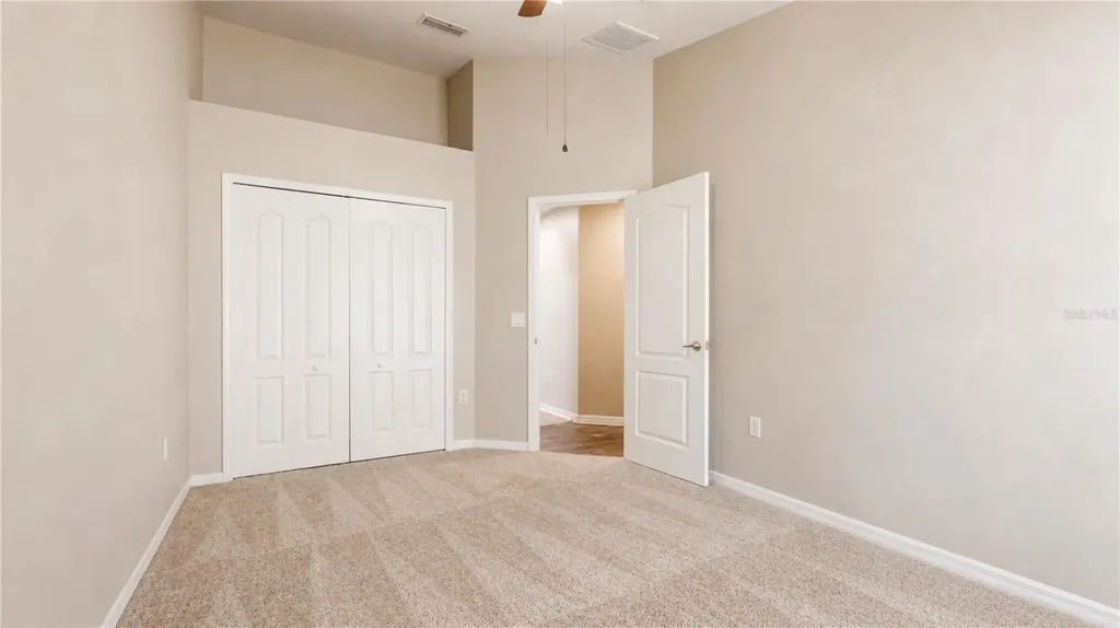 210 Smokey Hill Avenue Ruskin FL 33570