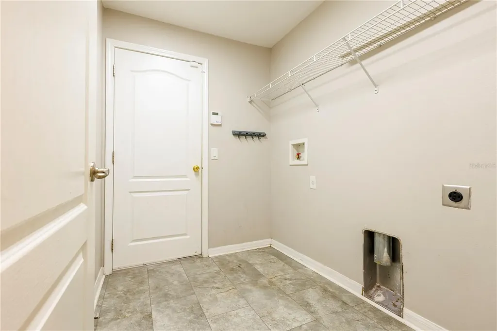 210 Smokey Hill Avenue Ruskin FL 33570