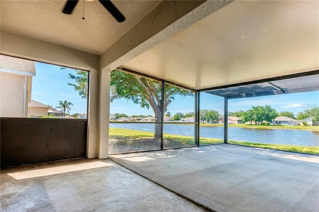 210 Smokey Hill Avenue Ruskin FL 33570