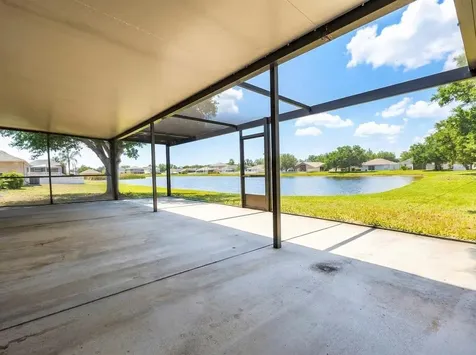 210 Smokey Hill Avenue Ruskin FL 33570