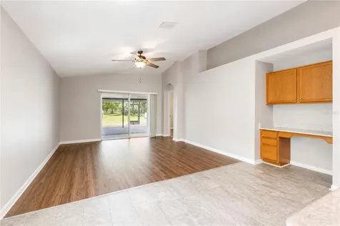 210 Smokey Hill Avenue Ruskin FL 33570
