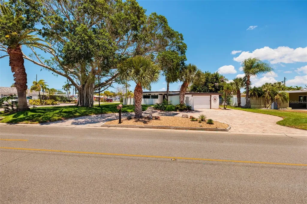 302 41st Avenue St Pete Beach FL 33706
