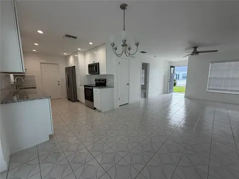 808 Balsamwood Lane Kissimmee FL 34743