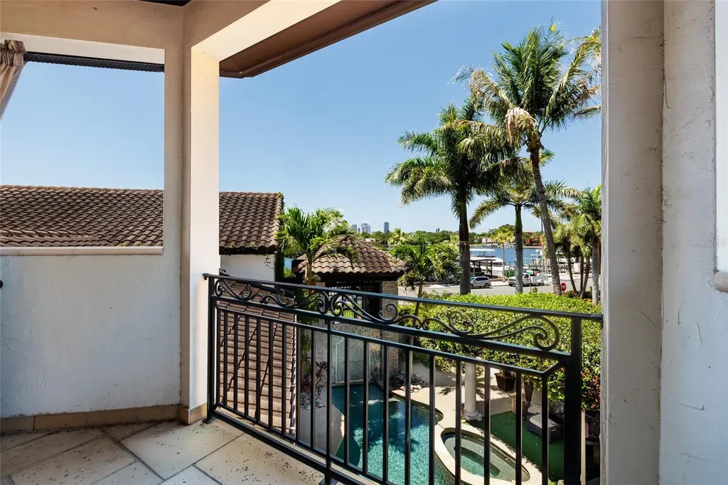 200 Brightwaters Boulevard NE St Petersburg FL 33704