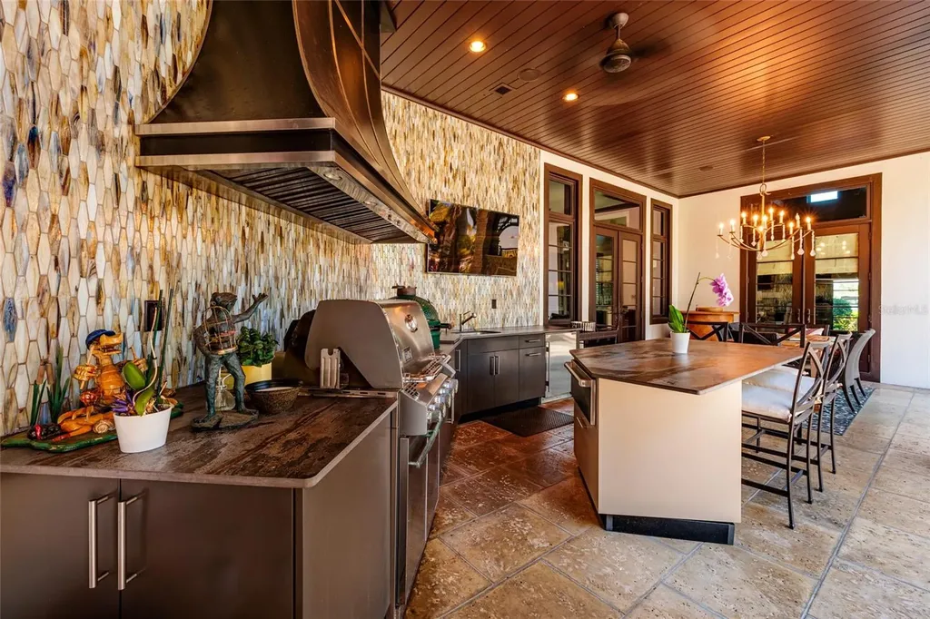 200 Brightwaters Boulevard NE St Petersburg FL 33704