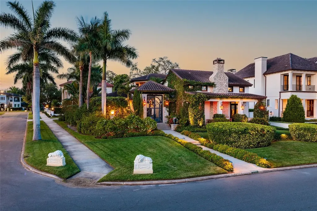 200 Brightwaters Boulevard NE St Petersburg FL 33704