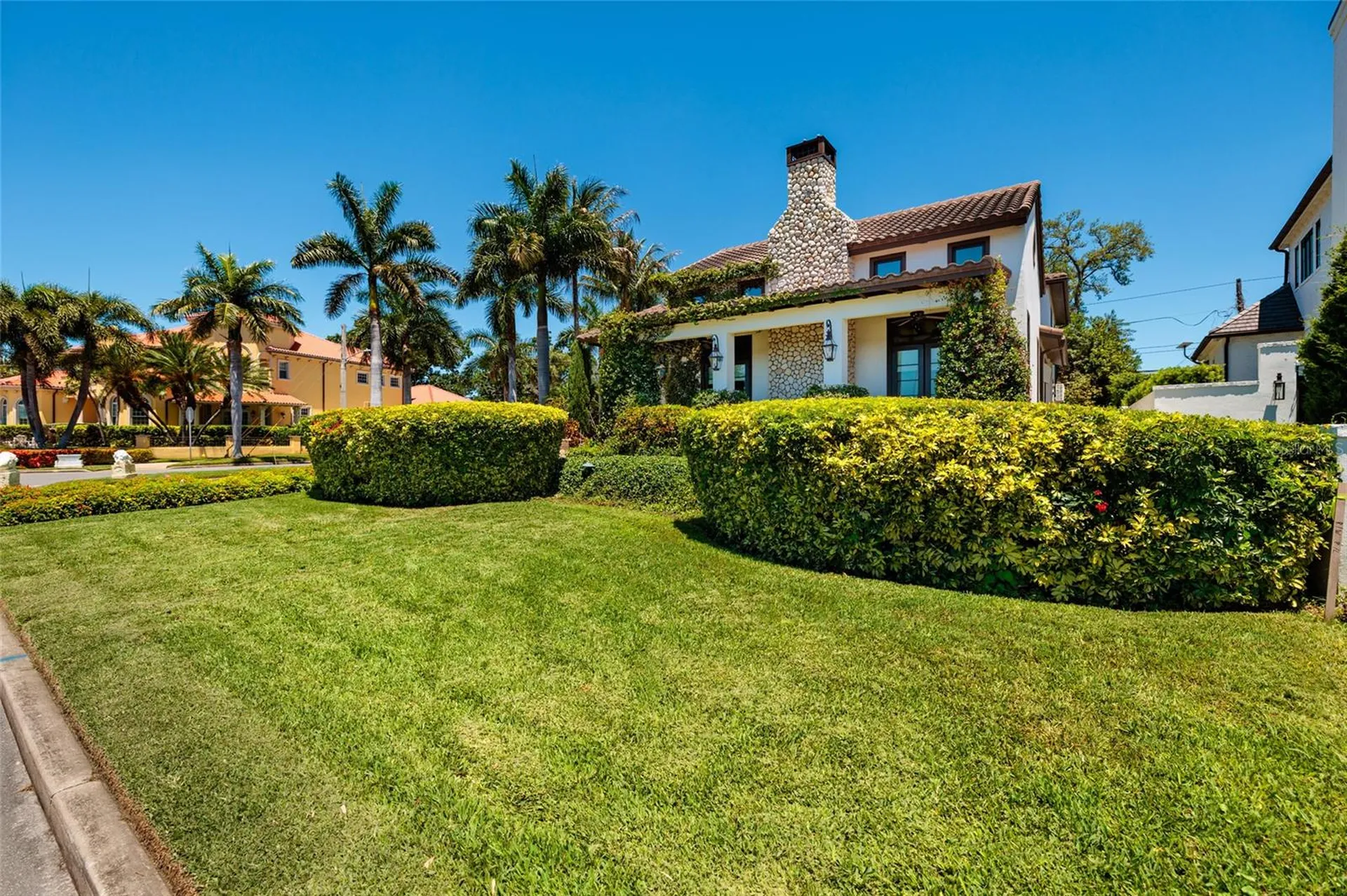 200 Brightwaters Boulevard NE St Petersburg FL 33704