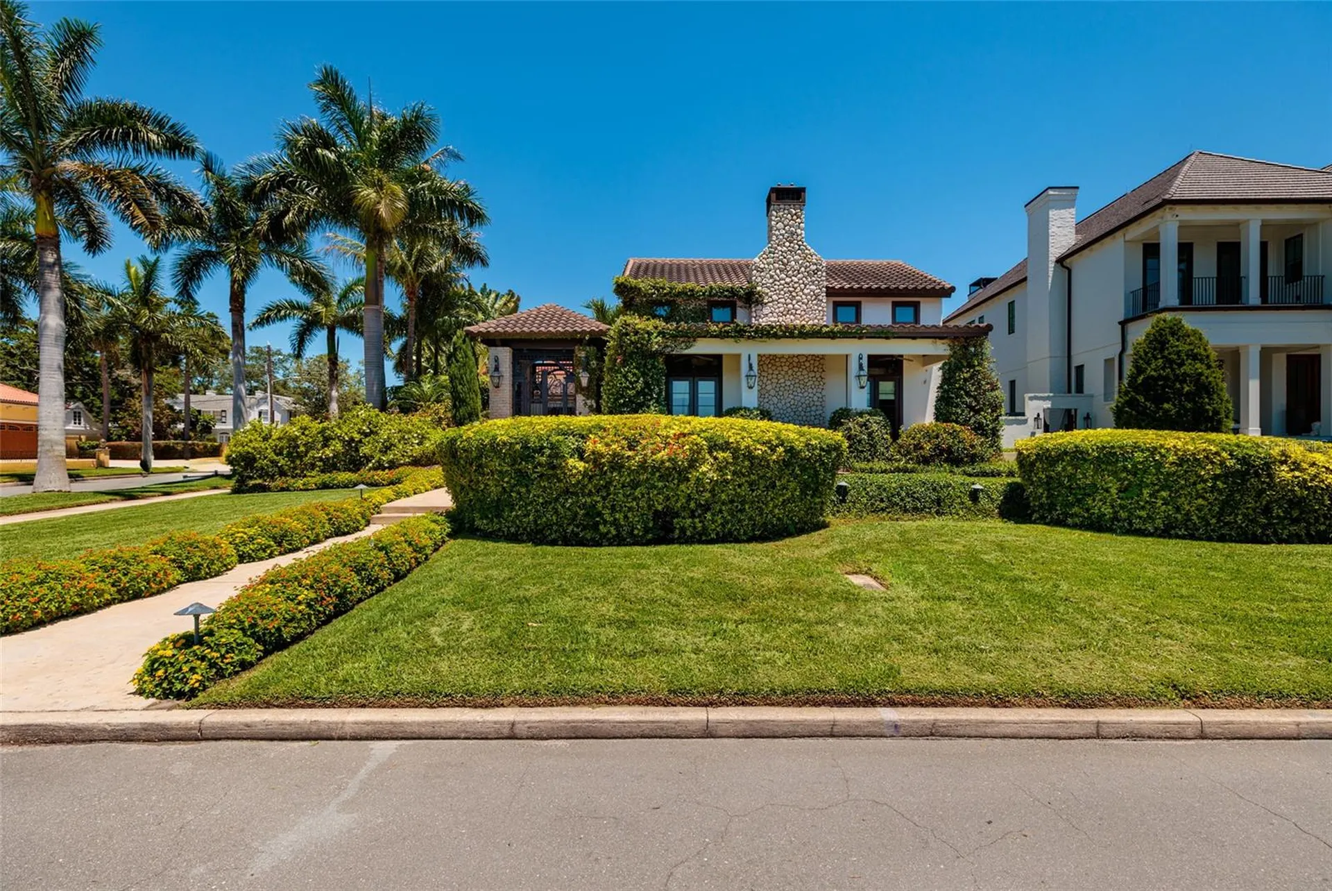 200 Brightwaters Boulevard NE St Petersburg FL 33704