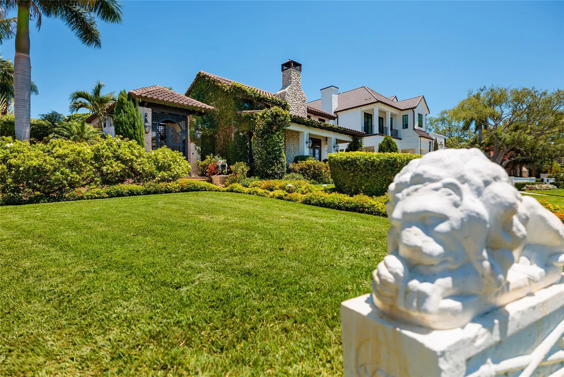 200 Brightwaters Boulevard NE St Petersburg FL 33704