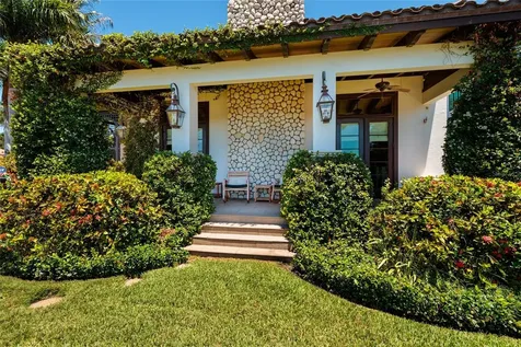 200 Brightwaters Boulevard NE St Petersburg FL 33704