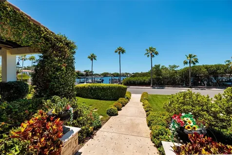 200 Brightwaters Boulevard NE St Petersburg FL 33704