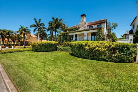 200 Brightwaters Boulevard NE St Petersburg FL 33704