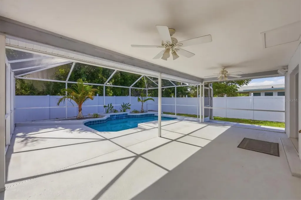 201 Honore Avenue Sarasota FL 34232