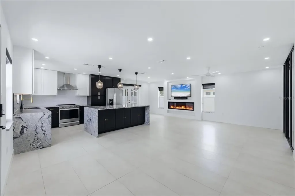 201 Honore Avenue Sarasota FL 34232