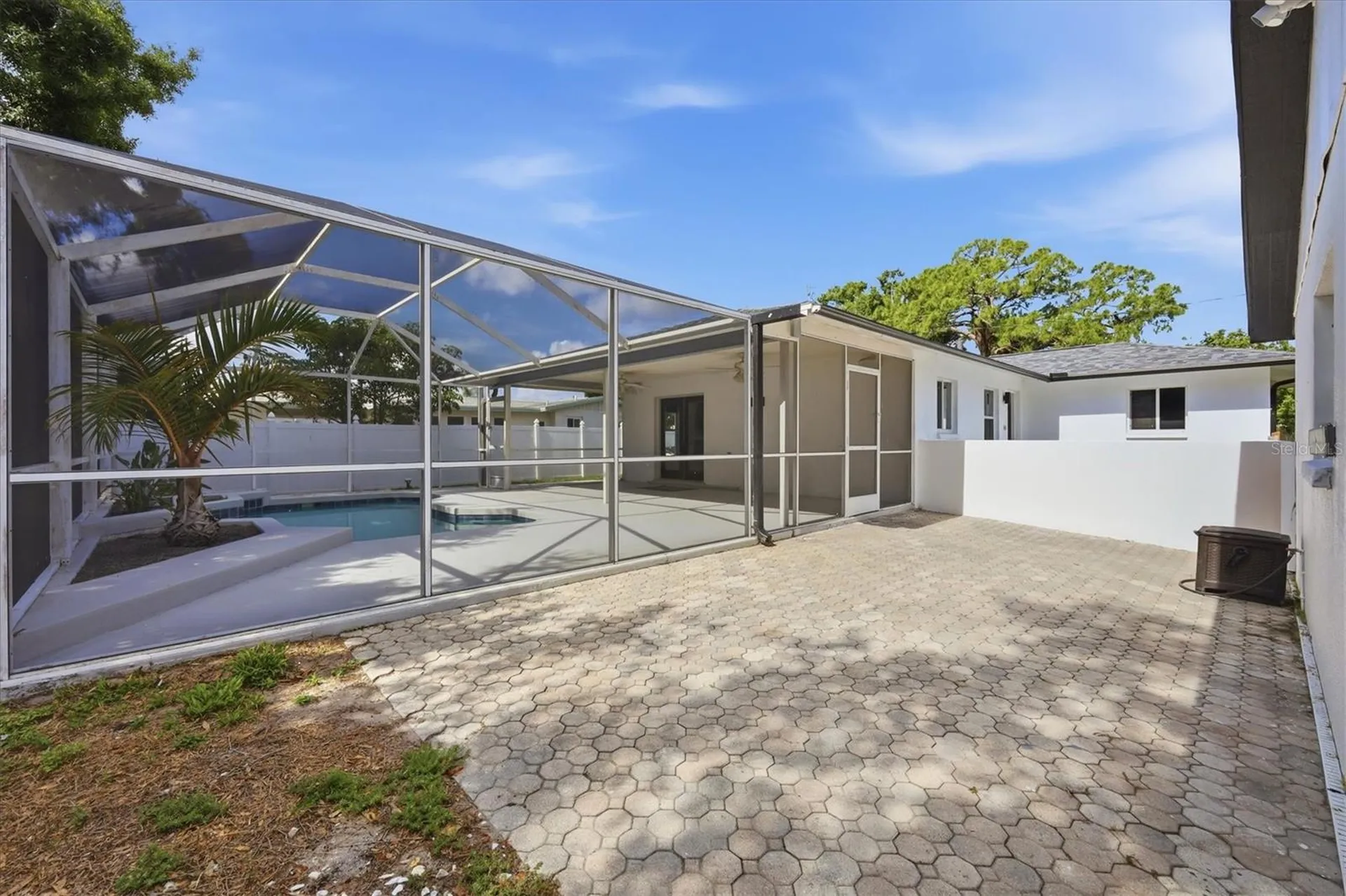 201 Honore Avenue Sarasota FL 34232
