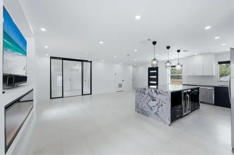 201 Honore Avenue Sarasota FL 34232