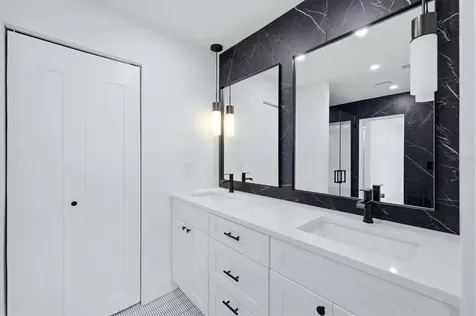201 Honore Avenue Sarasota FL 34232