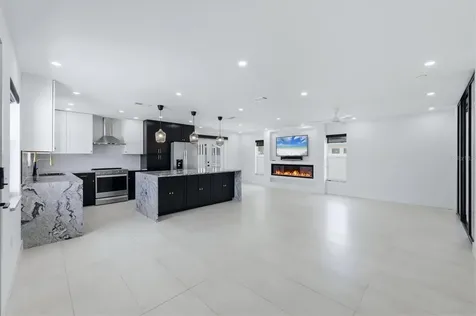 201 Honore Avenue Sarasota FL 34232