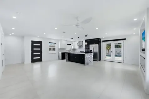 201 Honore Avenue Sarasota FL 34232