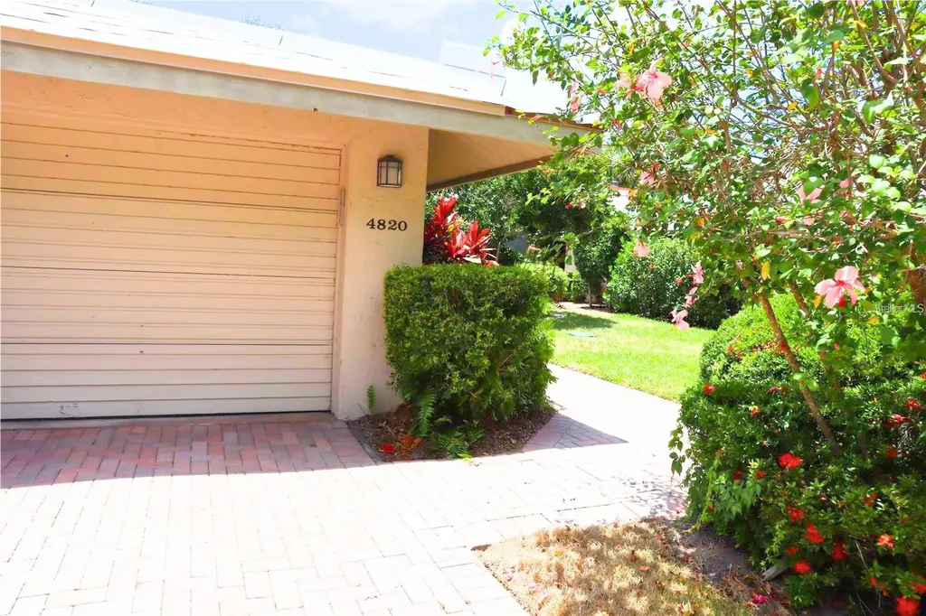 4820 Kestral Park Circle Sarasota FL 34231