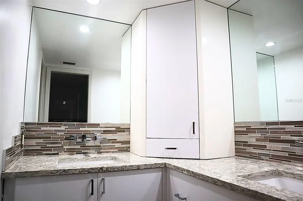 4820 Kestral Park Circle Sarasota FL 34231