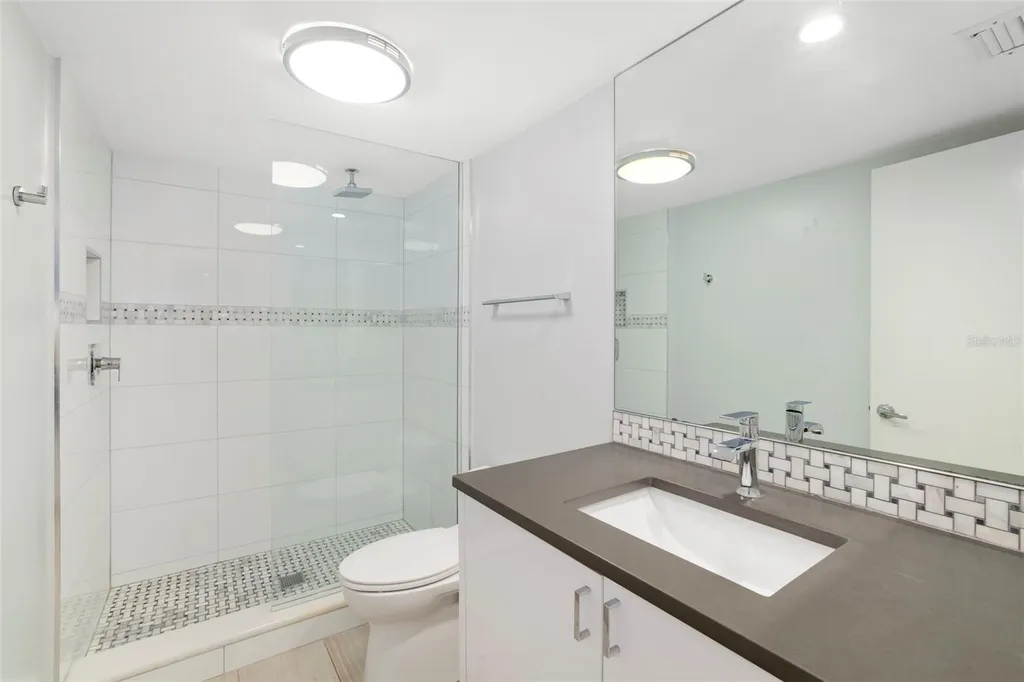 4820 Kestral Park Circle Sarasota FL 34231