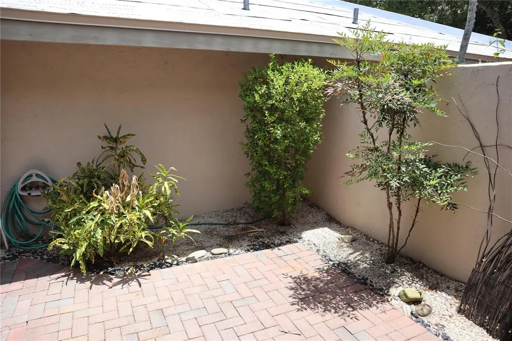 4820 Kestral Park Circle Sarasota FL 34231