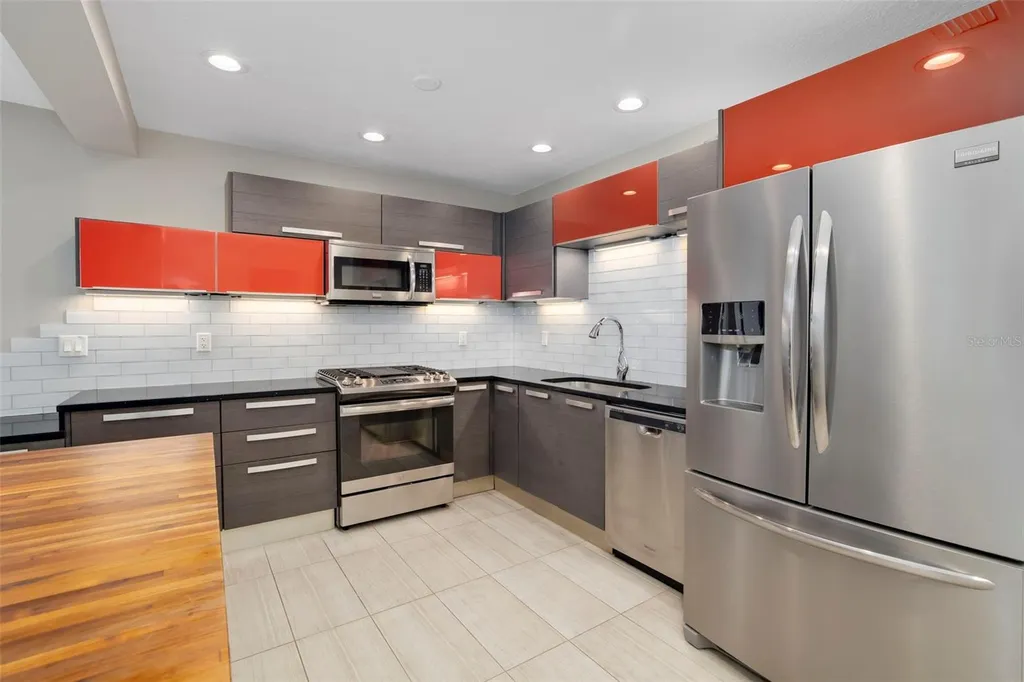 4820 Kestral Park Circle Sarasota FL 34231
