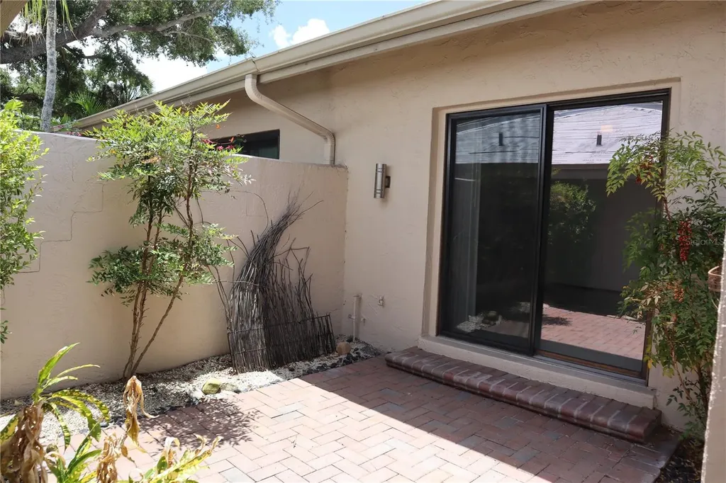 4820 Kestral Park Circle Sarasota FL 34231