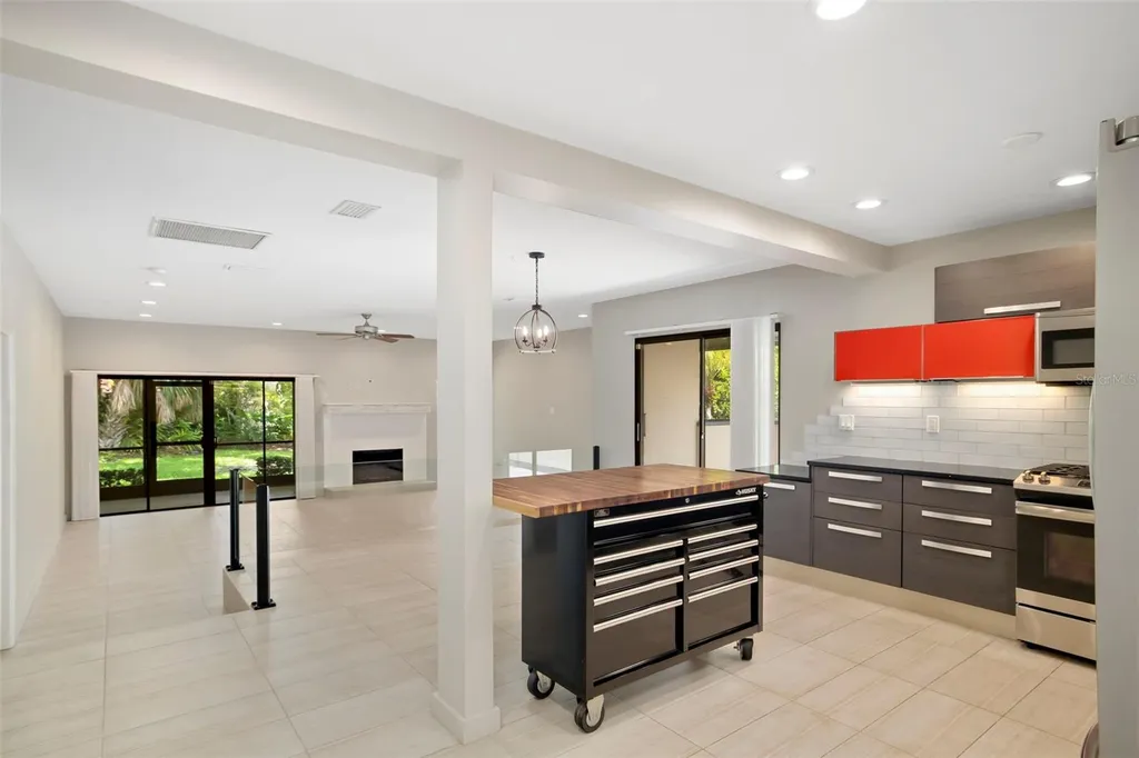 4820 Kestral Park Circle Sarasota FL 34231