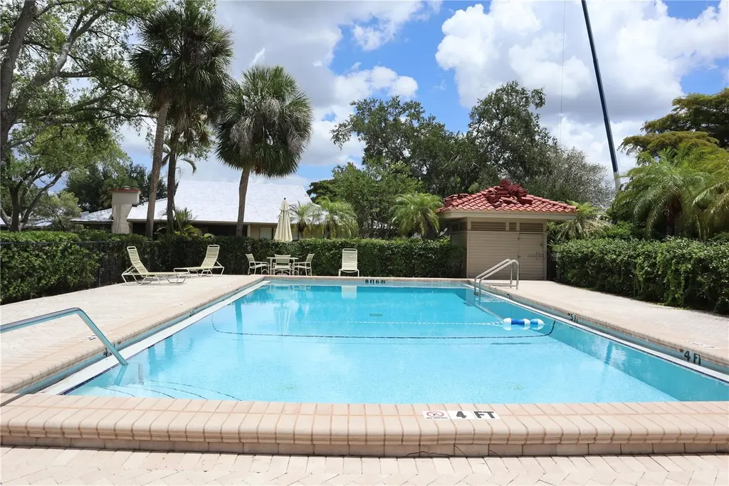 4820 Kestral Park Circle Sarasota FL 34231