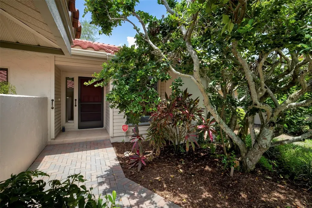 4820 Kestral Park Circle Sarasota FL 34231