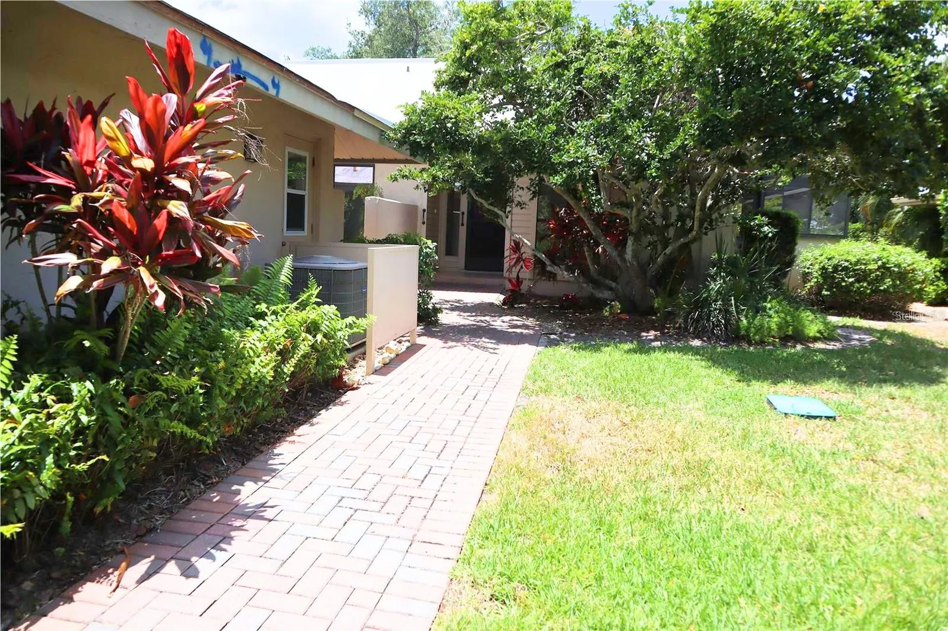 4820 Kestral Park Circle Sarasota FL 34231