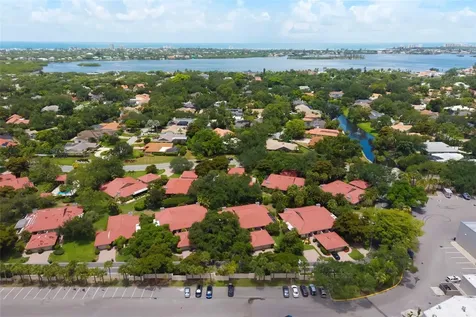 4820 Kestral Park Circle Sarasota FL 34231