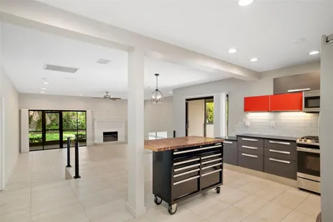 4820 Kestral Park Circle Sarasota FL 34231