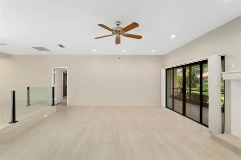 4820 Kestral Park Circle Sarasota FL 34231
