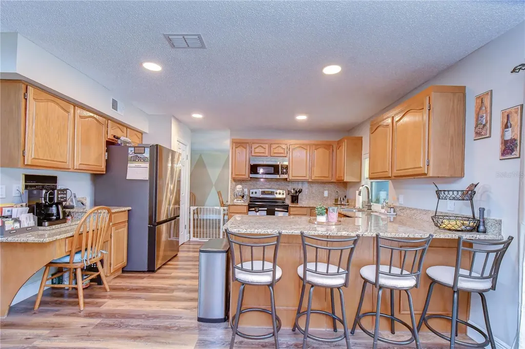 1227 Rainbrook Circle Valrico FL 33596