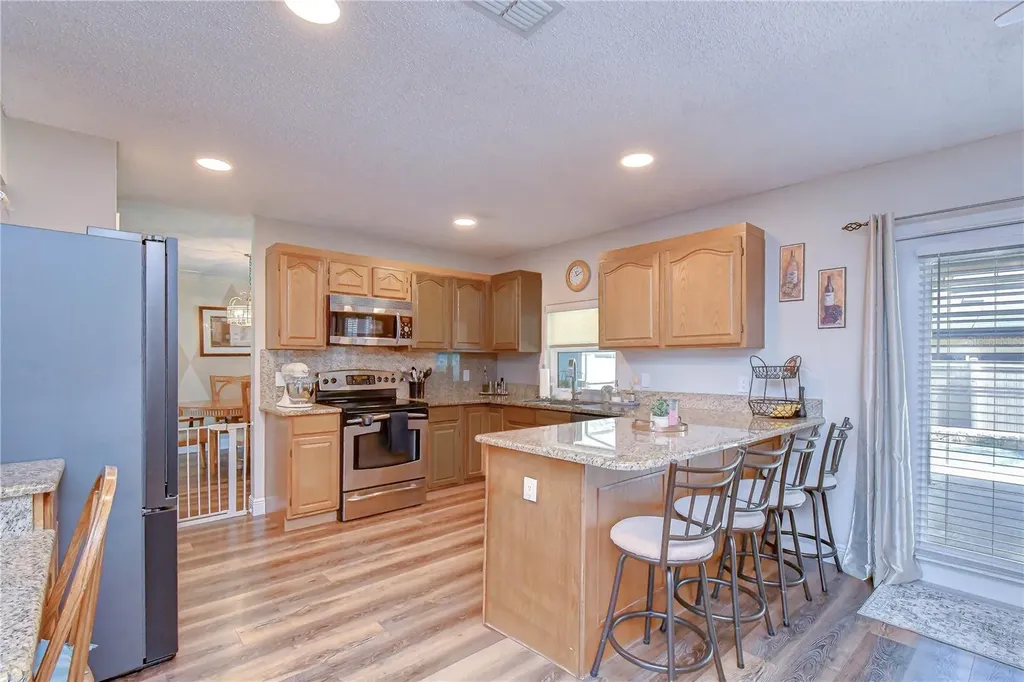 1227 Rainbrook Circle Valrico FL 33596