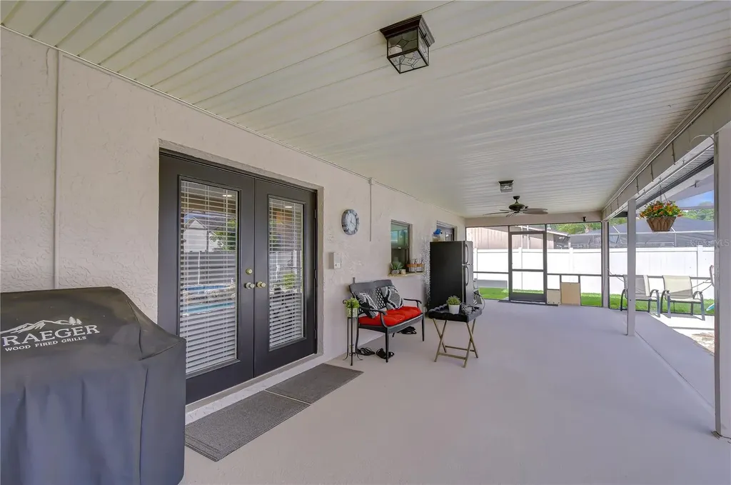 1227 Rainbrook Circle Valrico FL 33596