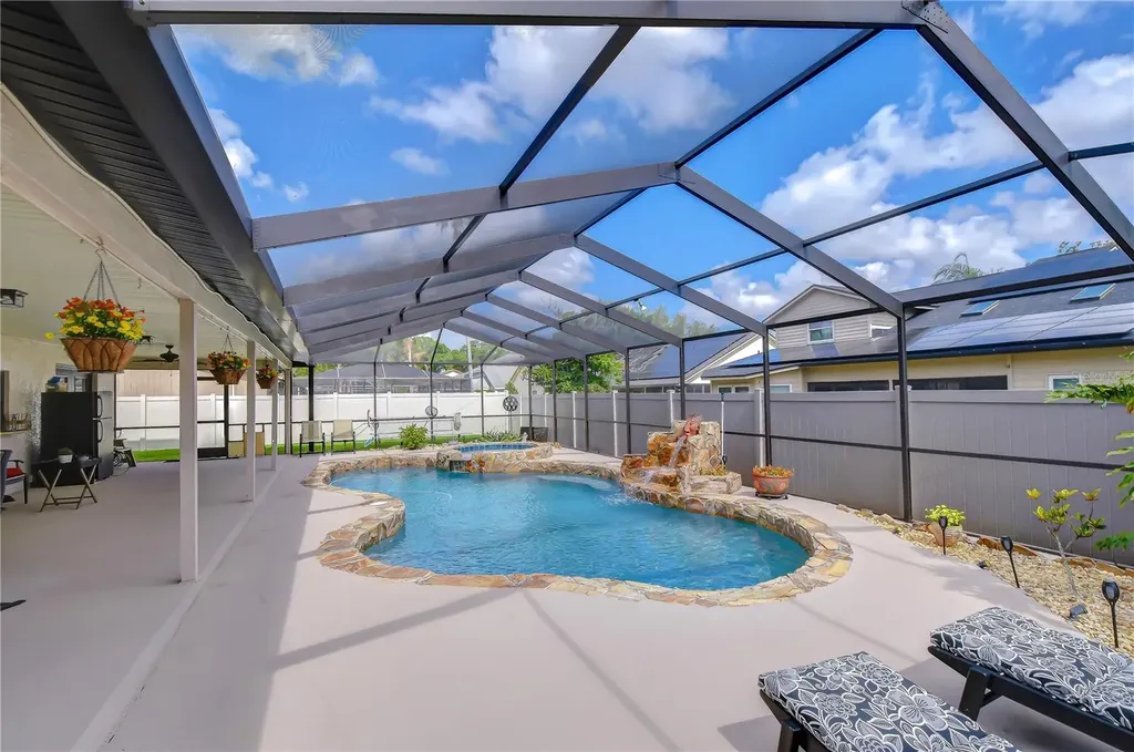 1227 Rainbrook Circle Valrico FL 33596