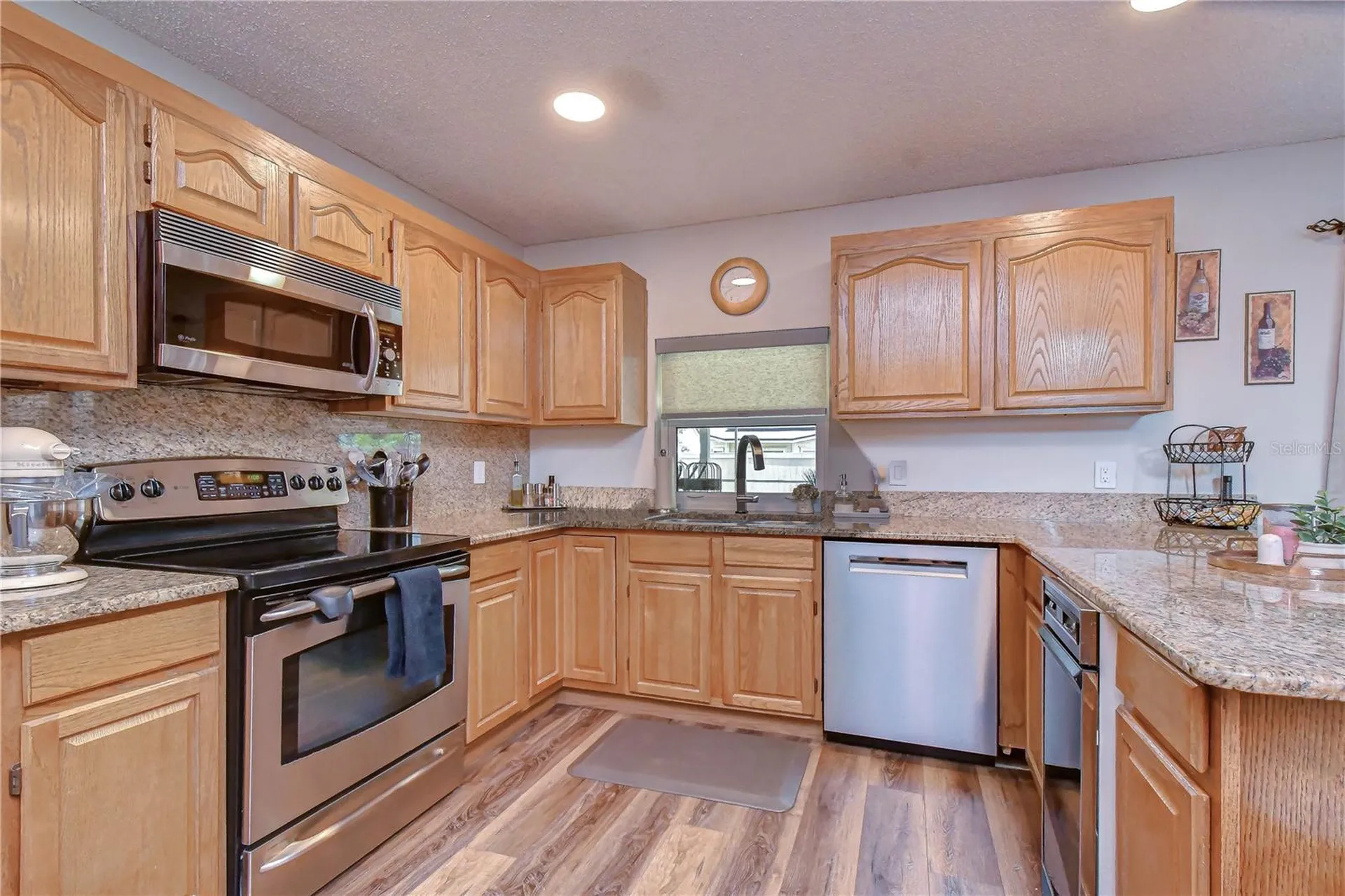 1227 Rainbrook Circle Valrico FL 33596