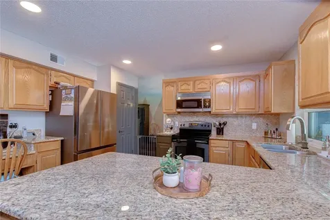 1227 Rainbrook Circle Valrico FL 33596