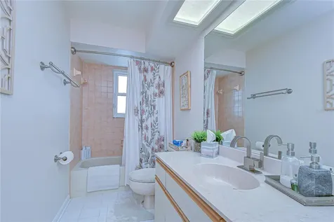 1227 Rainbrook Circle Valrico FL 33596